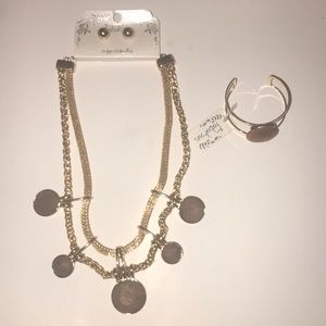 Necklace Set